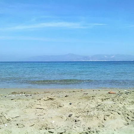 Fyrogenis Palace Lejlighedshotel