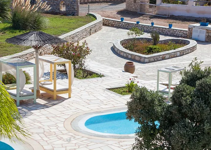 Fyrogenis Palace Lägenhetshotell Páros