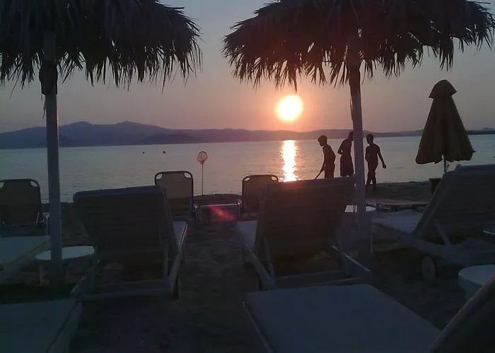 Fyrogenis Palace Lägenhetshotell Páros